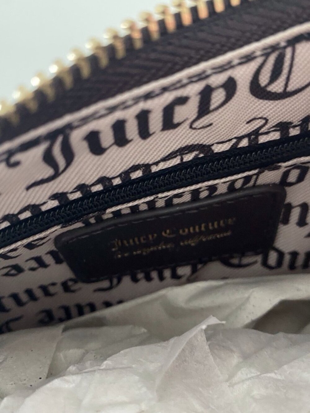 Juicy Couture Juicy Renaissance Shoulder Bag In Buff Beige W/Charm Crown Velvet - Picture 13 of 13